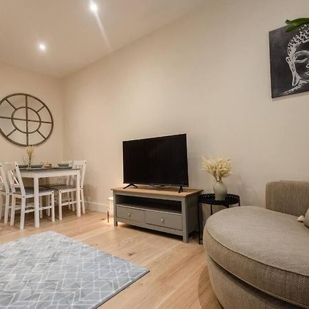 Ocean - 2 Bed Flat Sleeps 6 With Gym Access Apartment Саутхамптън Екстериор снимка
